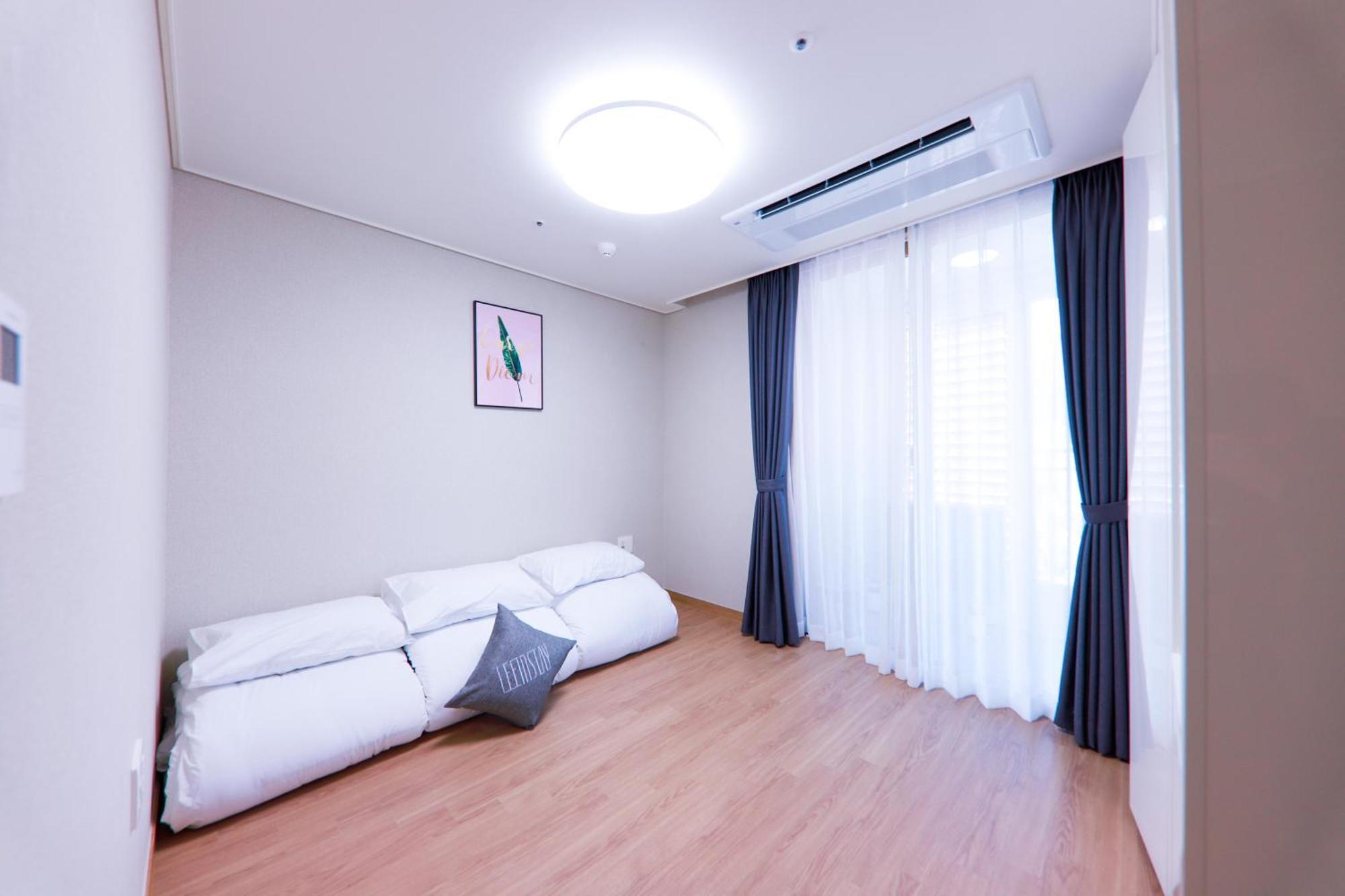 Geoje Leein Stay Hotel Bagian luar foto